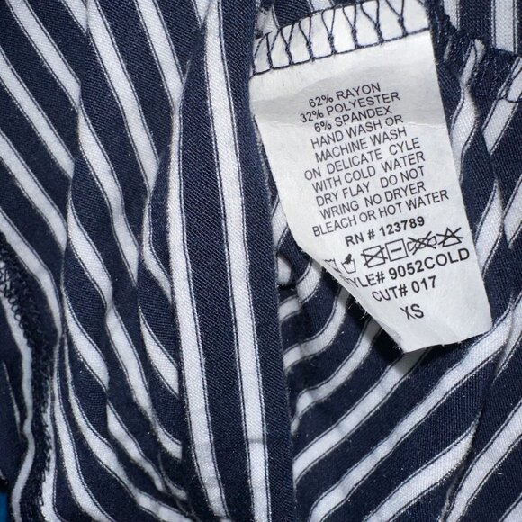 Francesca's Cold Shoulder Heart Elbow Tee Shirt Navy Blue White Stripes XS Jolie - Picture 4 of 4